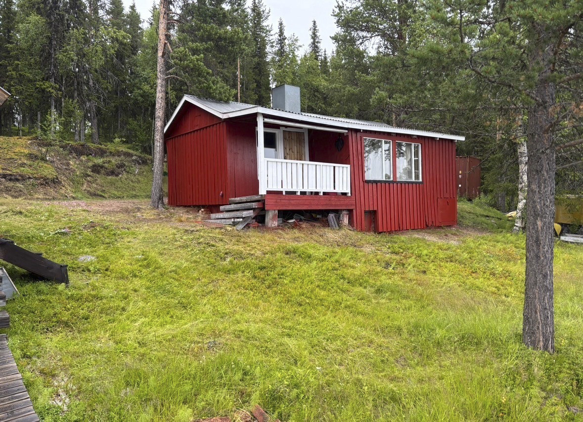 Cottage in Sweden for sale