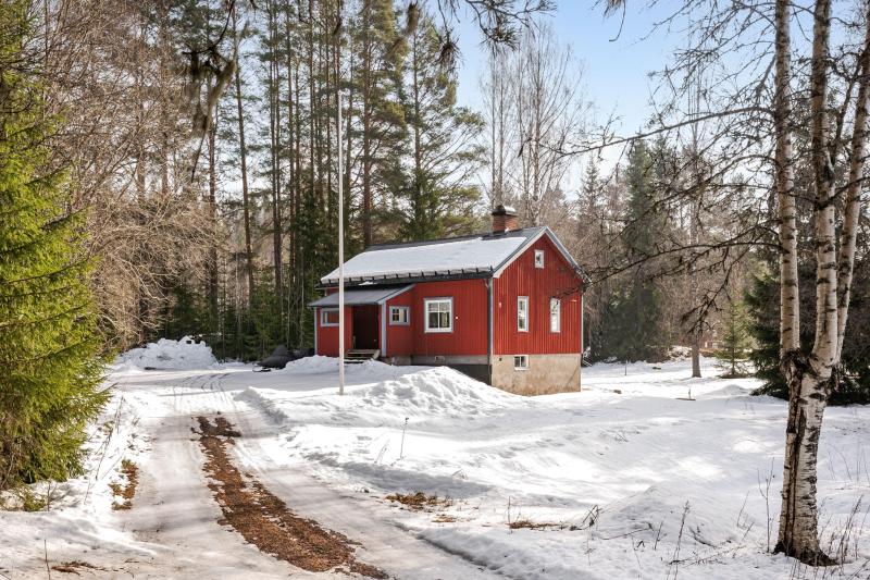 Cottage in Sweden for sale