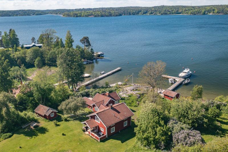 Cottage in Sweden for sale