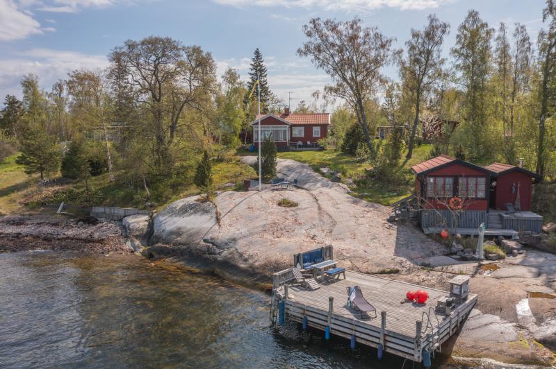 Cottage in Sweden for sale