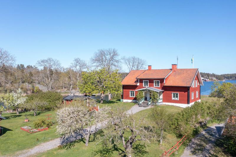 Cottage in Sweden for sale