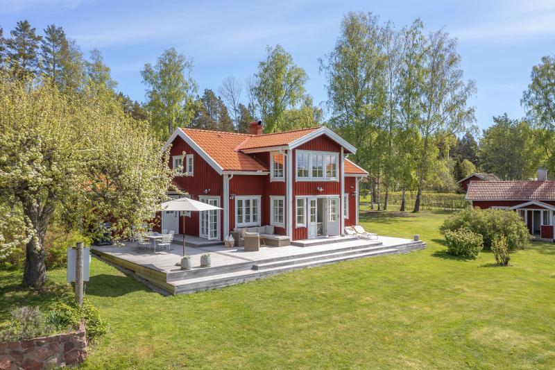 Cottage in Sweden for sale