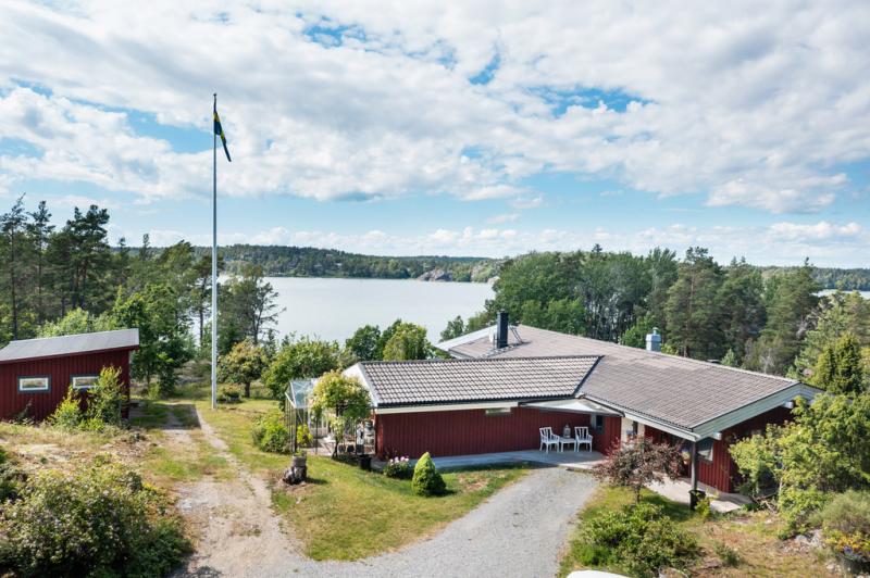 Cottage in Sweden for sale