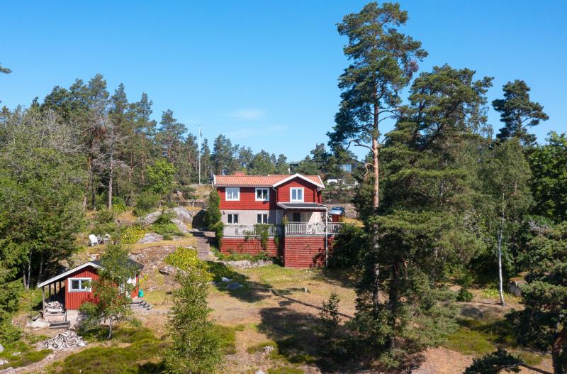 Cottage in Sweden for sale