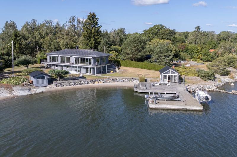 Cottage in Sweden for sale