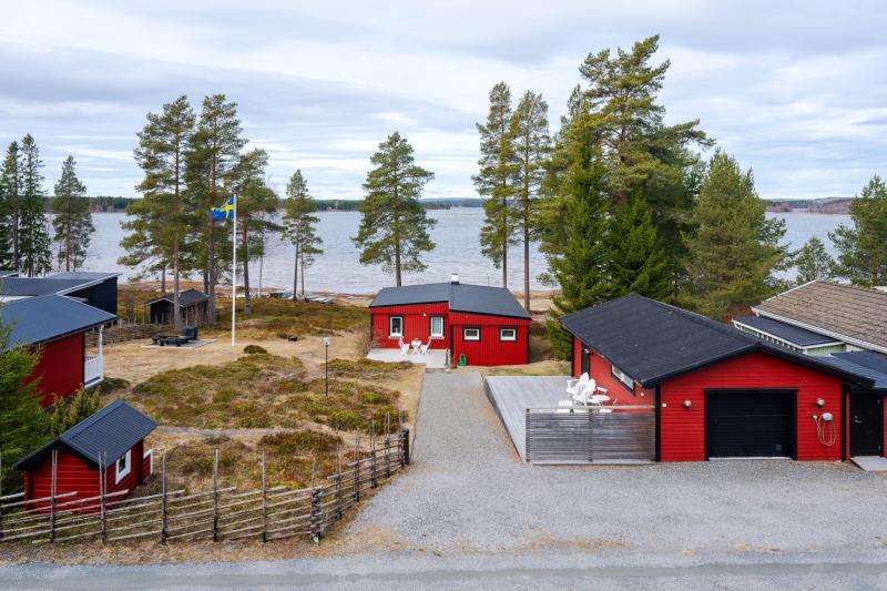 Cottage in Sweden for sale